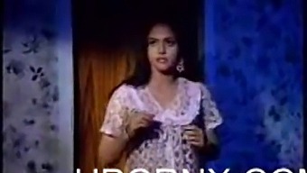 Sensual Encounter With A Fresh-Faced Indian Actress