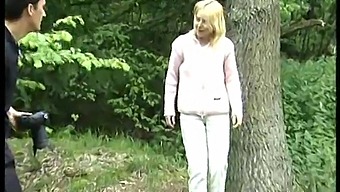 Saksalainen Teini Saa Noutaa Ja Nussitaan Kovaa